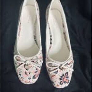 Ted Baker London Floral Cream Ballet Flats